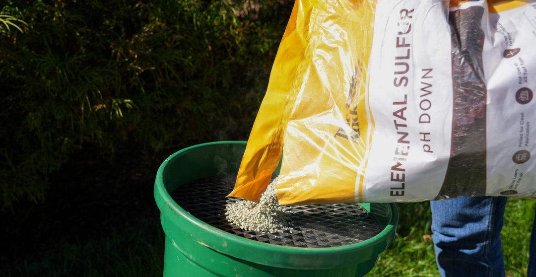 Elemental Sulfur Product Pour in Spreader