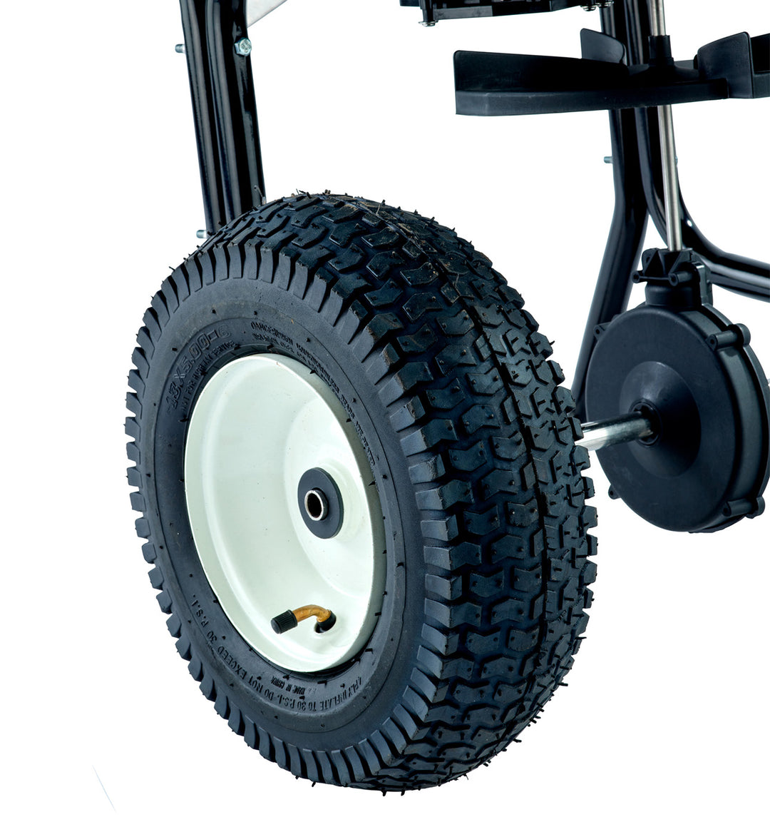 Pacer Pro Spreader Tire